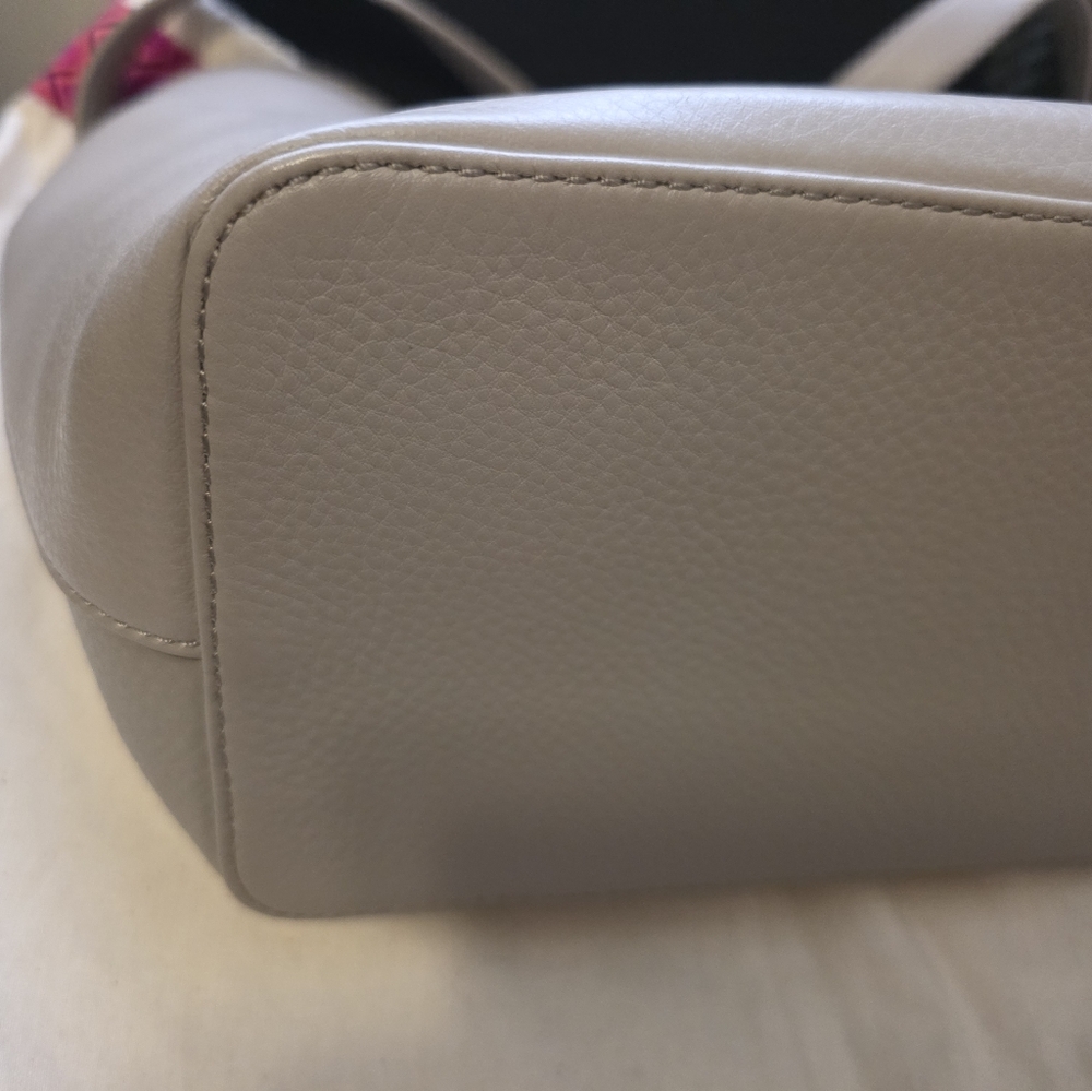 Tory Burch Mercer Tote - Picture 8 of 9